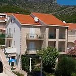 Jasmin * בול