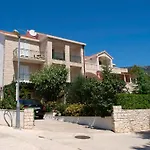 Jasmin * בול